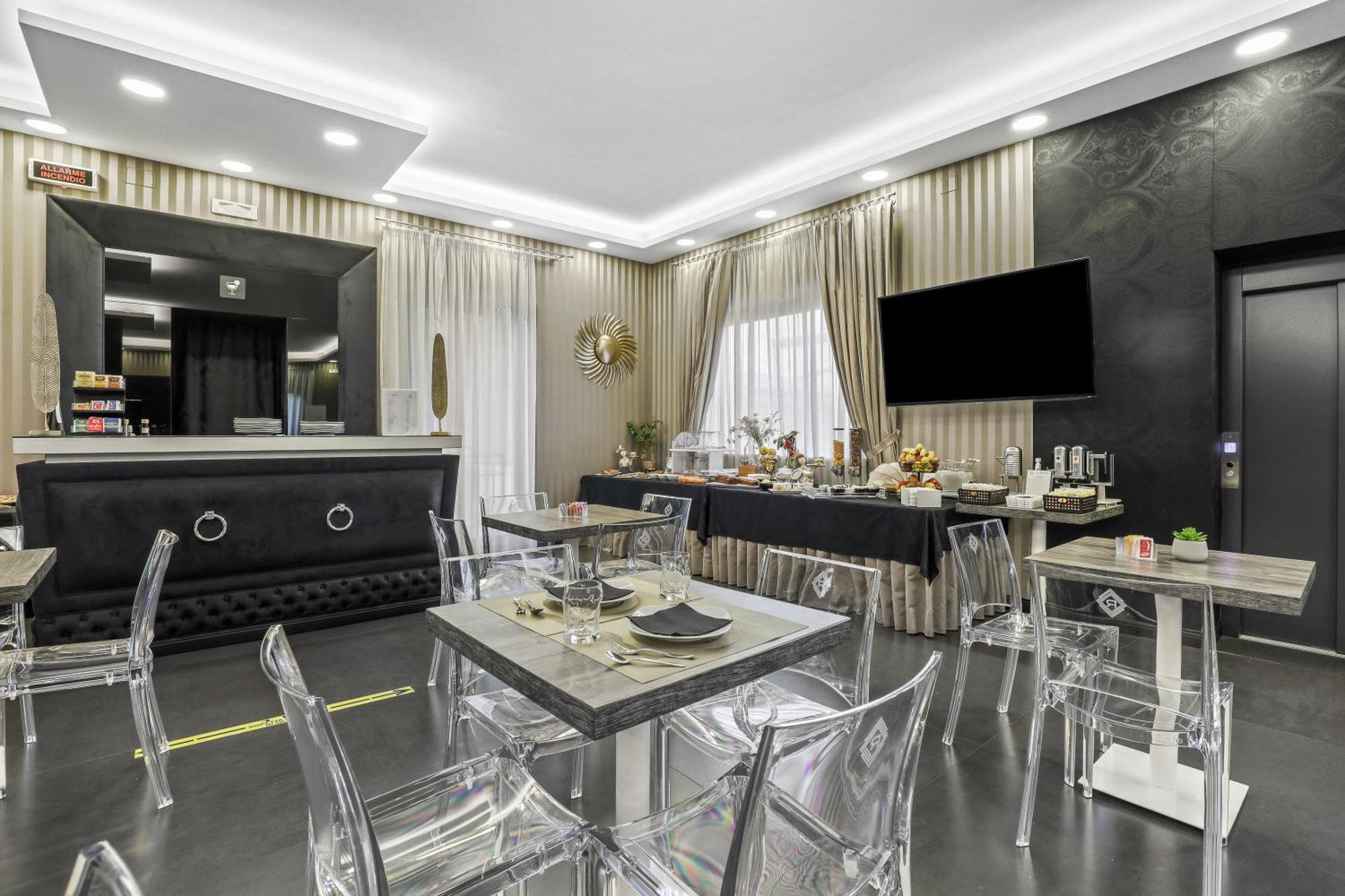 Reggia Suite Spa Hotel Caserta Exterior photo